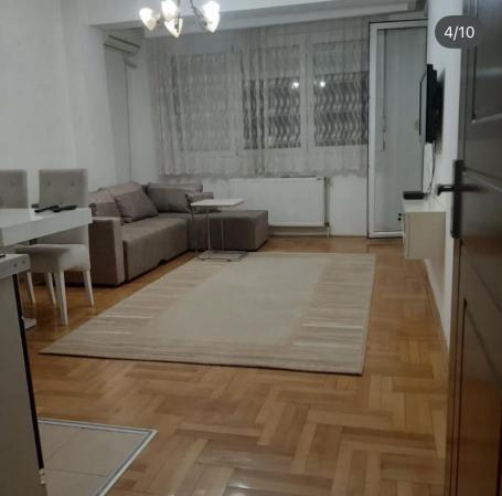 Jednoiposoban stan kod Dušanovog Bazara