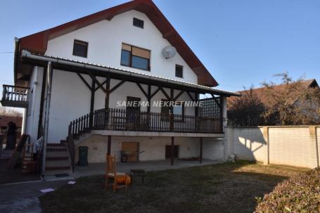 NOVIJA PORODIČNA KUĆA U PRIGREVICI