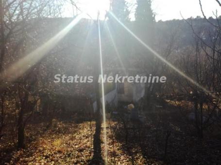 Paragovo-Lep Plac 906 m2 sa predivnim Pogledom- 065/385 8880