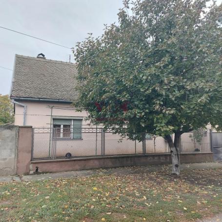 Srbobran, Odlična odmah useljiva kuća sa nameštajem