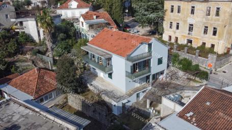Prodaja, kuća, Herceg Novi u blizini centra grada