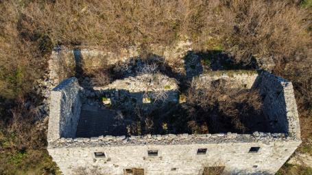 Prodaja, kamena ruina, 111m2, Bijela, Herceg Novi