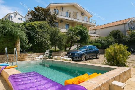 Apartment for Sale in Đenovići – 68 m², 2 Bedrooms, Pool, Parking, 300m from the