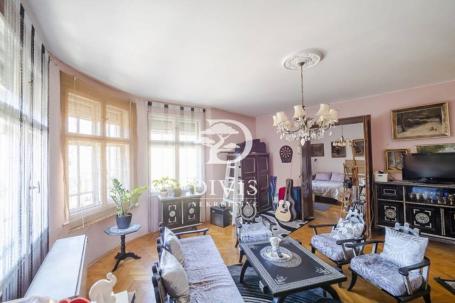 Prodajemo 3. 5 salonac na Vračaru, 96m2, dva ulaza