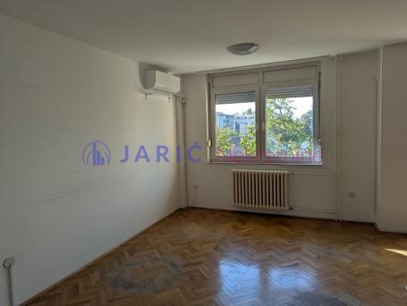 Izdavanje, Novi Sad, blizina centra 55m², 2. 0. Ima terasu, može i kao PP. 