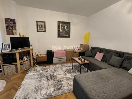 STAN U CENTRU GRADA – 41 m² – LIFT – PARKING U DVORIŠTU