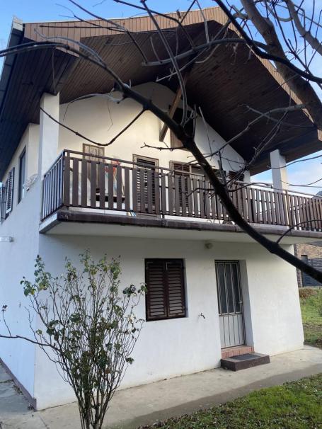 Izuzetna cena, a ulaganje vredi svaki euro, Kamenjar 2, uknjižena, bez tereta i zabeležbi - Čekamo V