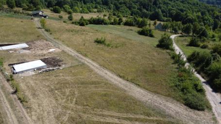 ODLIČNA PRILIKA ! Na prodaju građevinsko zemljište 9 ari – Ozren, Sokobanja