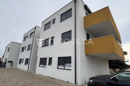 Novigrad, novogradnja, dvosoban stan na drugom katu 69,84 m²