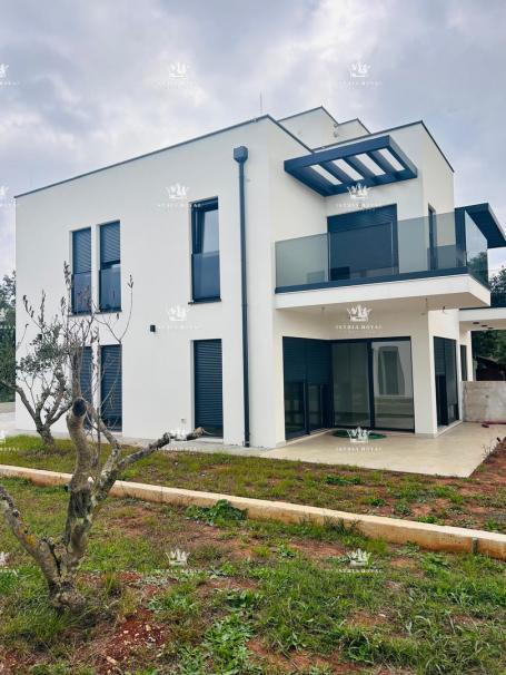 Istra , Karigador , DUPLEX 118m2 , 3SS+DB , 300m od mora , pogled na more
