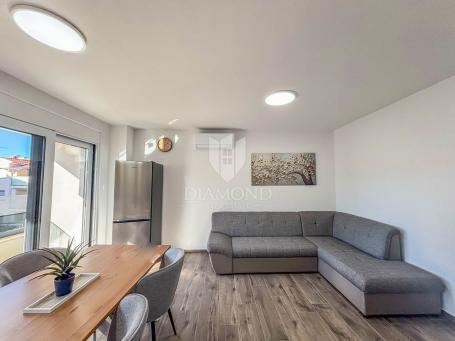 Umag-Umgebung, moderne Ferienwohnung in Strandnähe mit 2 Parkplätzen!