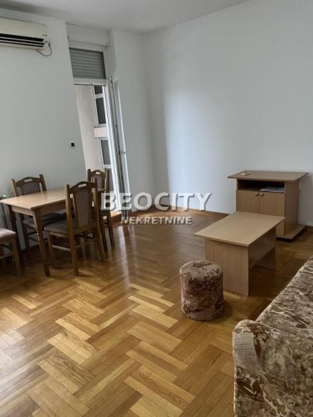 Novi Sad, Centar, Vojvode Bojovića, 1.5, 39m2, 350EUR