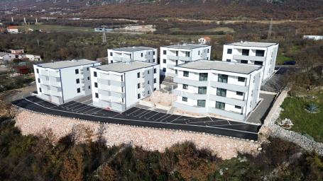 Novi Vinodolski - stan u prizemlju S2 novogradnja 66m2