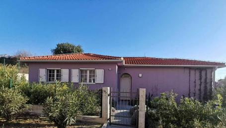 Izdavanje, Kuća, 110m2 , Tivat