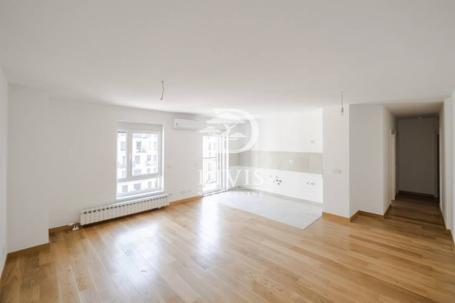 Dvosoban stan u novogradnji kod Airport City-ja, 70m2