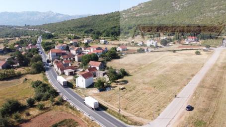 Dicmo najam građevinskog zemljišta 5378 m2 - novo u ponudi