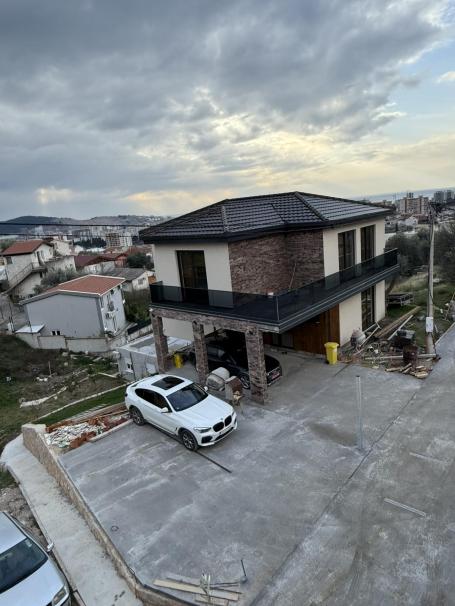 New Elegant Villa with Pool and Panoramic Views in Bjeliši, Bar