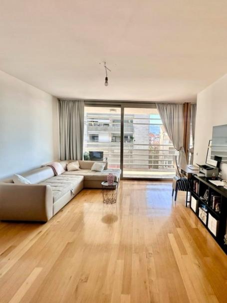 Geräumige Zweizimmerwohnung zum Verkauf in Rozino, Budva