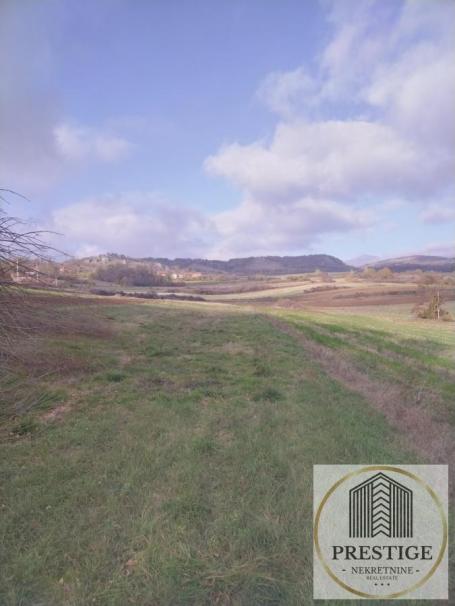 Na prodaju plac od skoro 17 ari blizu kompleksa HORIZONTI u selu VRMDŽA