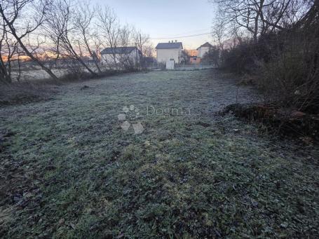 Građevinsko zemljište 479m² na izvanrednoj lokaciji nadomak Krapine!