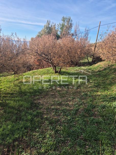 Put svetog Roka, Jesenice, 676,00 m2, 200.000,00 EUR