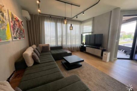 K- District, četvorosoban stan, dva garažna, 122m2