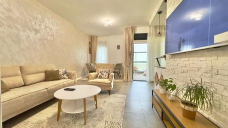 Prodaja, Stan, 76m2 , Tivat