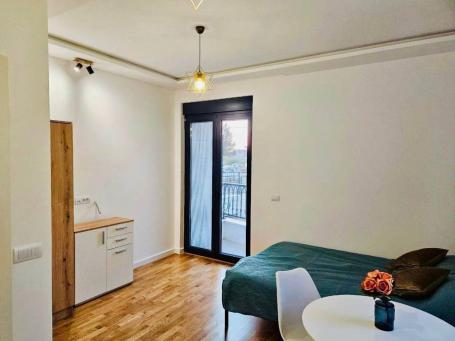 Möbliertes Studio in neuer Wohnanlage mit Pool zum Verkauf in Bar