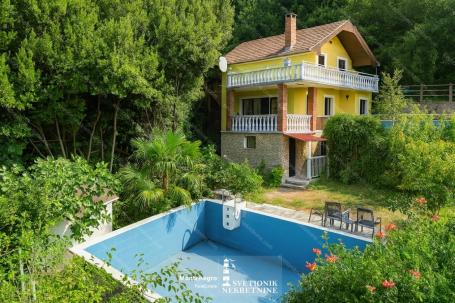House for sale Herceg Novi – House with pool, Ratisevina