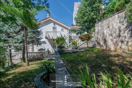 Kuca sa pogledom na more – Savina, Herceg Novi