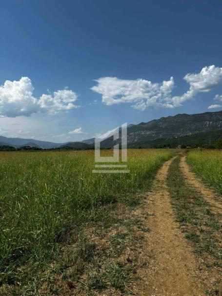 Plac 4000 m² na Prodaju – Danilovgrad