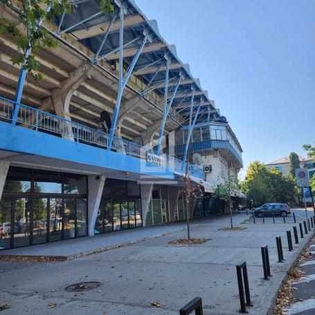 Poslovni prostor 240 m² na Izdavanje – Centar, Podgorica