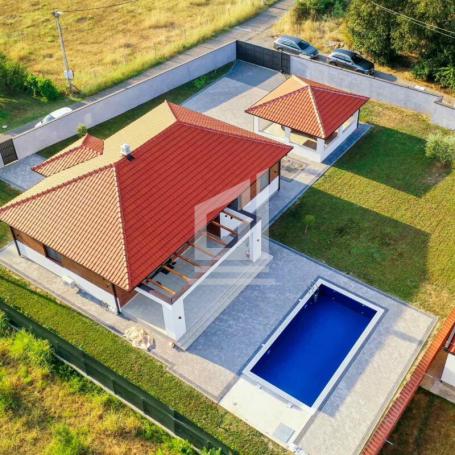 Kuća 200 m² na Prodaju – Podgorica
