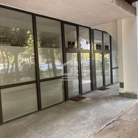 Poslovni prostor od 294m2, Blok V
