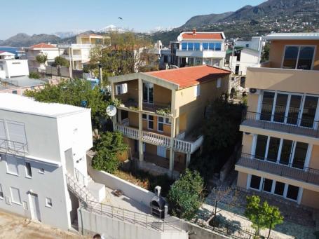 Kuća 200 m² na Prodaju – Stari Bar, Bar