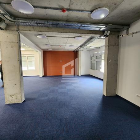Poslovni prostor 700 m² na Izdavanje – Zabjelo, Podgorica