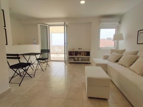 Stan 92 m² na Prodaju – Petrovac, Budva
