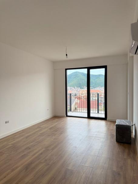 Stan 56 m² na Prodaju – Podkosljun, Budva