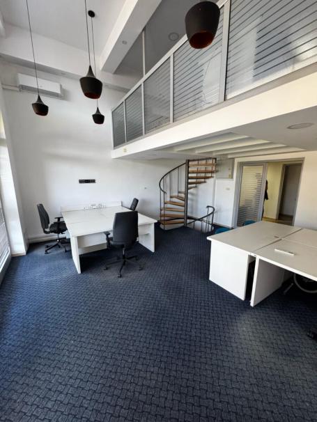 Poslovni prostor 160 m² na Prodaju – Capital Plaza, Podgorica