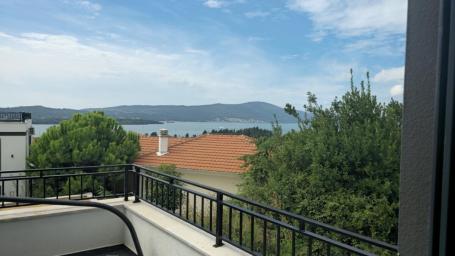 Stan 42 m² na Prodaju – Autobuska Stanica, Tivat
