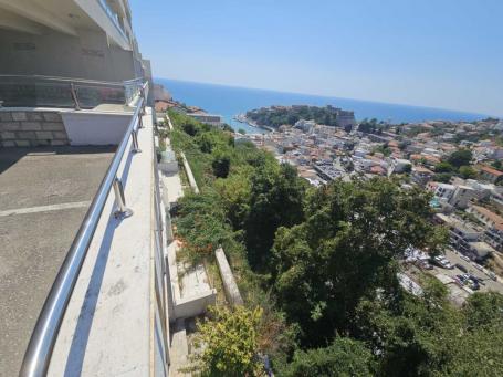 Stan 82 m² na Prodaju – Centar, Ulcinj