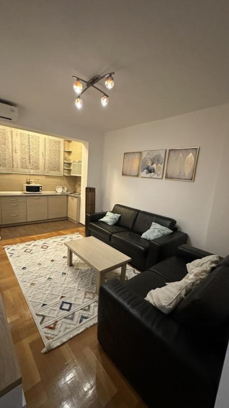 Dvosoban stan, 66m2, Centar, IZDAVANJE