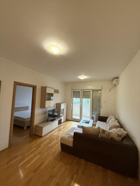 Stan 55 m² na Izdavanje – Pobrežje, Podgorica