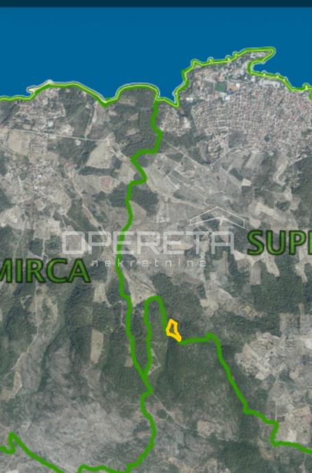 Idealna prilika – poljoprivredno zemljište 13.984 m2 na Braču
