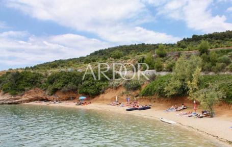 Otok Rab, Barbat, atraktivno zemljište