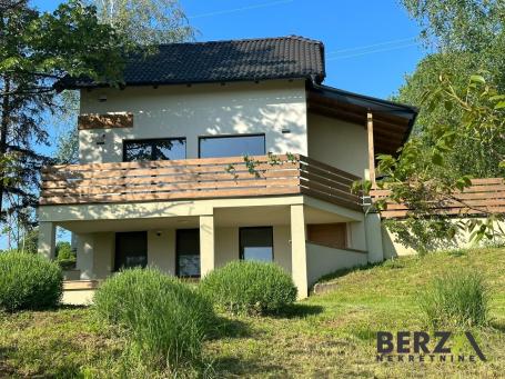  KUĆA U PRIRODI - SREMSKI KARLOVCI, STRAŽILOVO