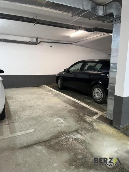  PARKING MESTO U GARAŽI, SALAJKA