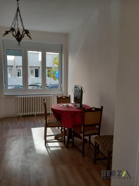  DELIMIČNO NAMEŠTEN RENOVIRAN JEDNOIPOSOBAN STAN KOD DUNAVSKOG PARKA