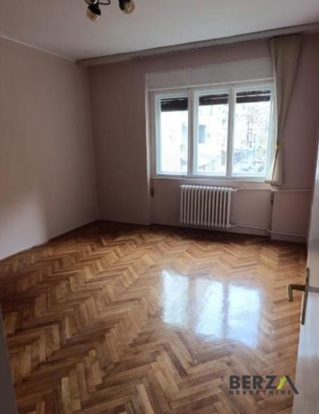  PET FRIENDLY POLUNAMEŠTEN DVOSOBAN STAN U MAKSIMA GARKOG