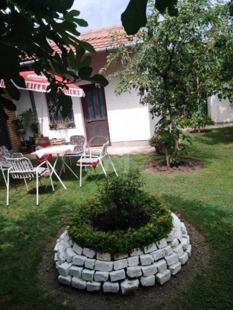 ODLIČNA PRILIKA, KUĆA U BAČU!